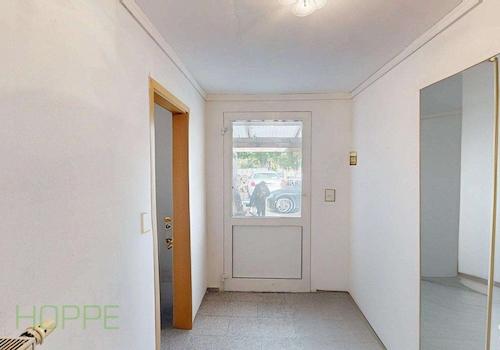 Flur 2 Bild 2_defurnished