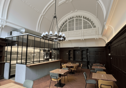 Restaurant (Einrichtungsbeispiel KI generiert)