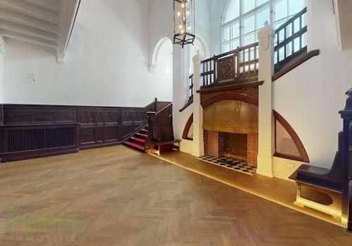 Kamin (Eingangshalle)