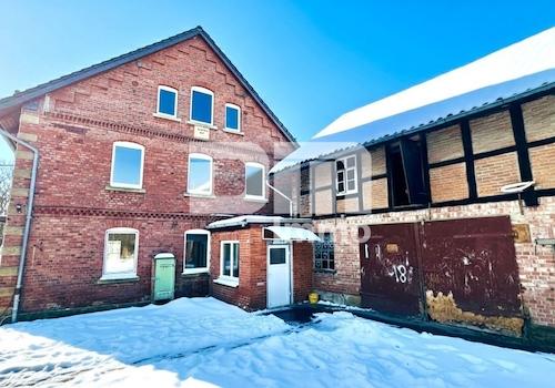 Haupthaus / Garagen + Werkstatt