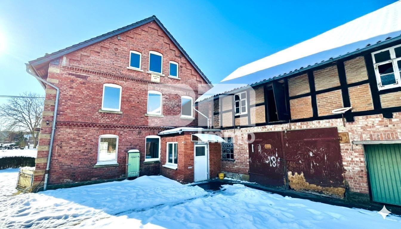 Haupthaus / Garagen + Werkstatt