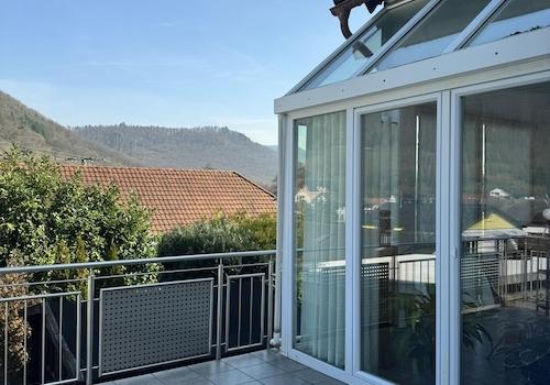 Balkon mit Wintergarten EG