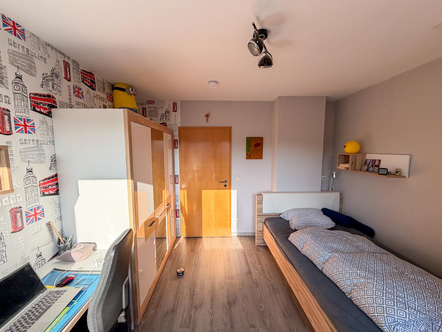 46 Kinderzimmer DG 2