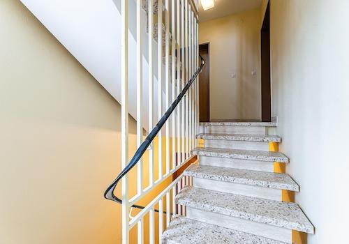 Gepflegtes Treppenhaus