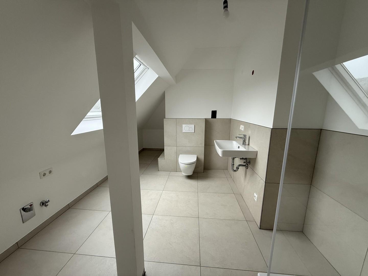 (Badezimmer (obere Etage)