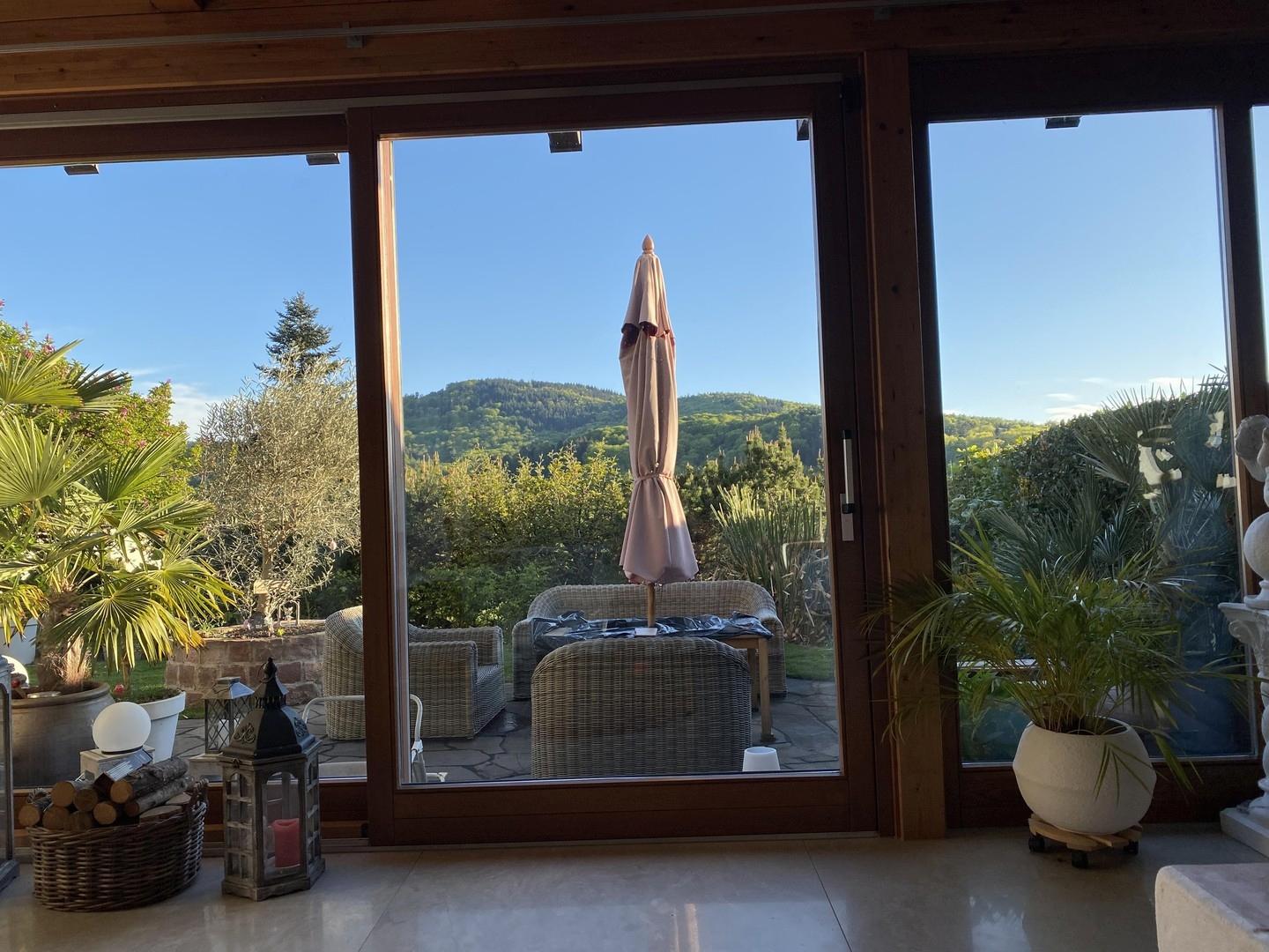 Blick auf Sonnenterrasse