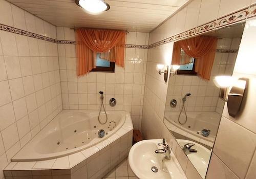 Whirlpool Einliegerwohnung