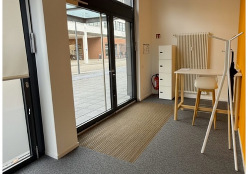 freundlicher Eingangsbereich 