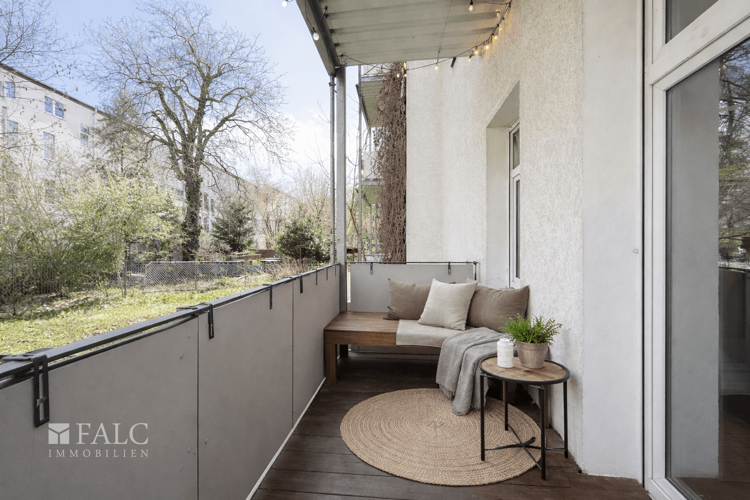 Balkon virtuell eingerichtet