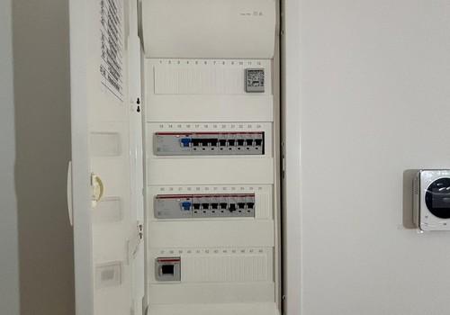 Vollständig neue Elektrik