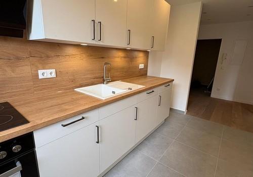 Neue, hochwertige EBK (Foto 2)