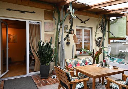 Wintergarten und Haus