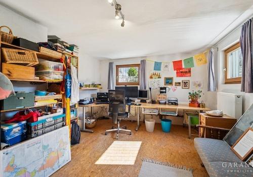 Arbeitszimmer im Keller 