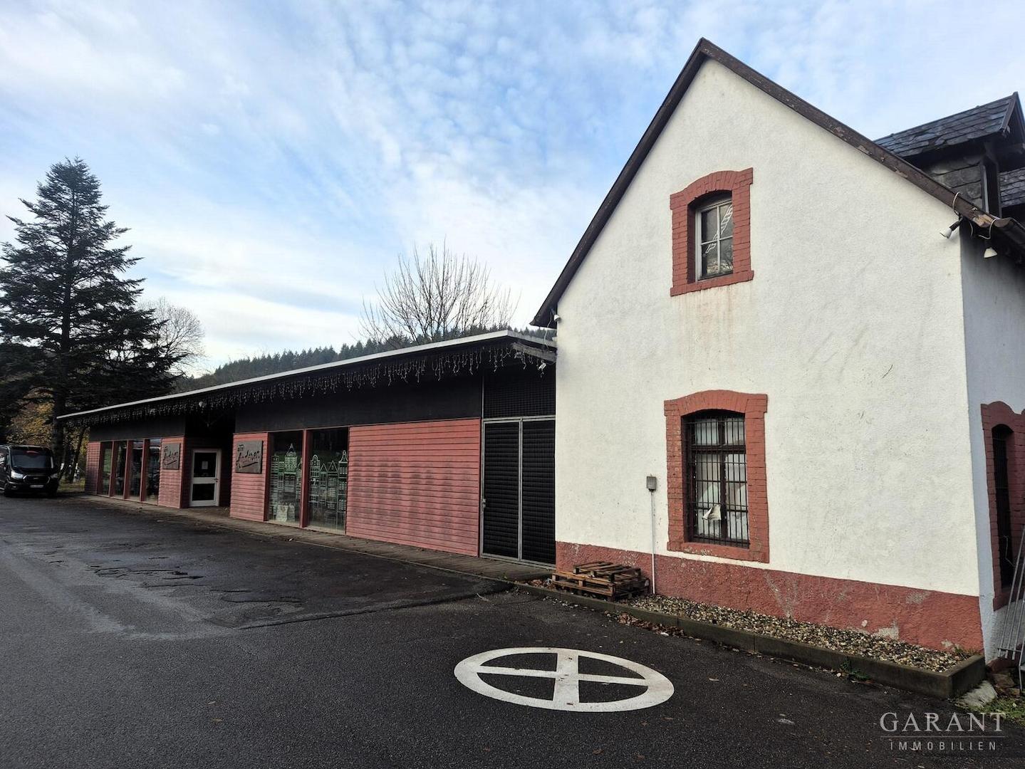 Verkaufsflaeche-u-Lagerhaus