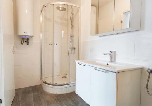 Badezimmer Einliegerwohnung