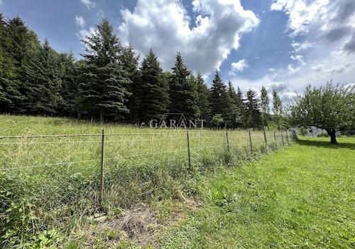 Blick auf zugehöriges Grundstück