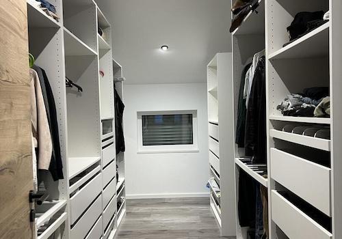 Begehbares-Ankleidezimmer