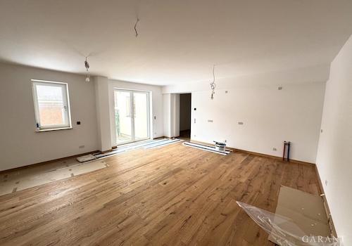 Küchenbereich / Ausgang Garten