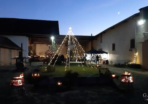 Weihanchtsidylle im Hof