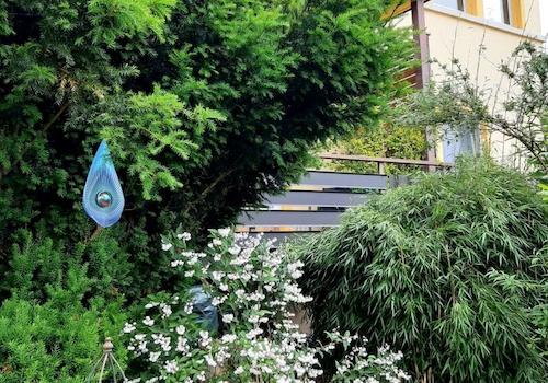 Aussenansicht-vom-Garten