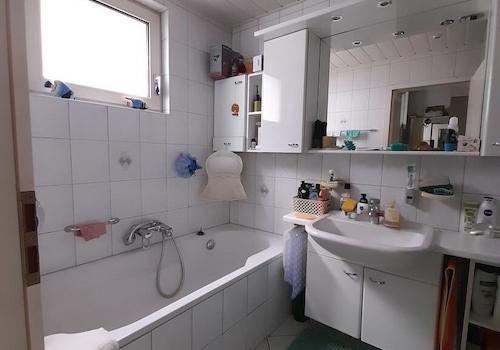 Badezimmer Vorderhaus