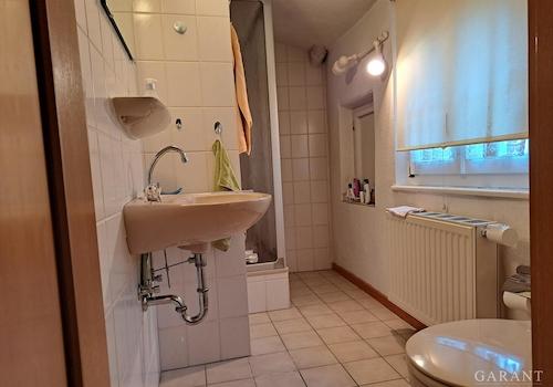 Badezimmer in der Eigentümerwohnung