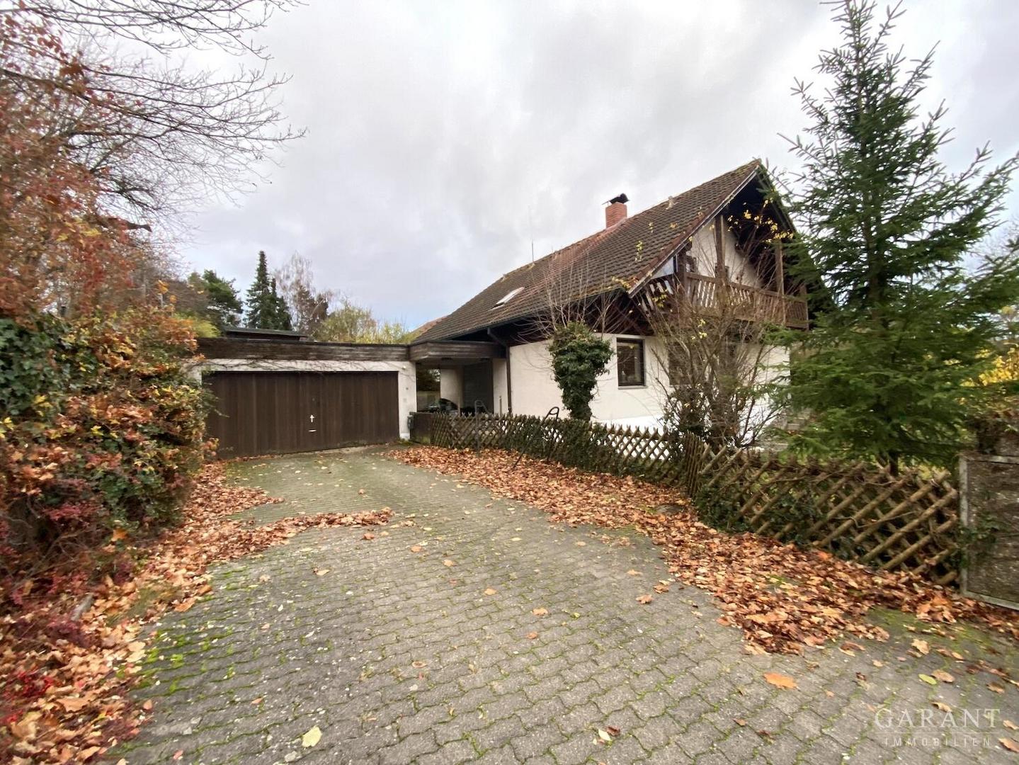 Blick auf den Hauszufahrtsbereich