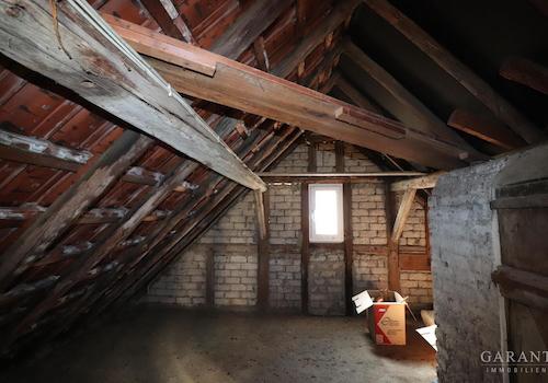 2  Ausbaufähiger Dachboden