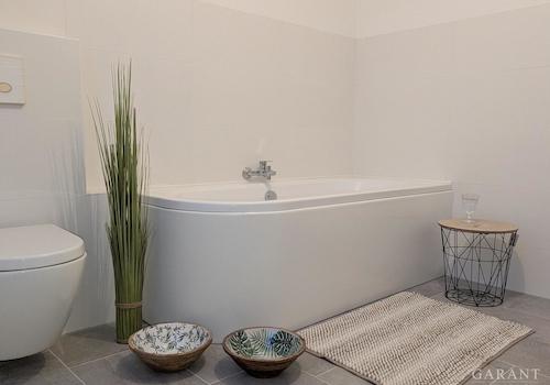 PXL 20251018 164308959