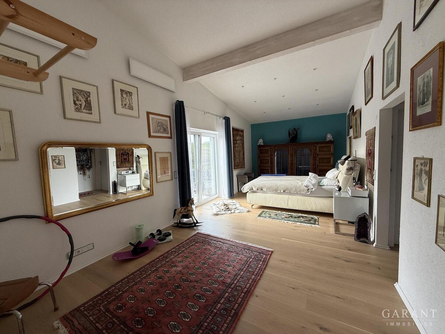 Haupt-Schlafzimmer OG