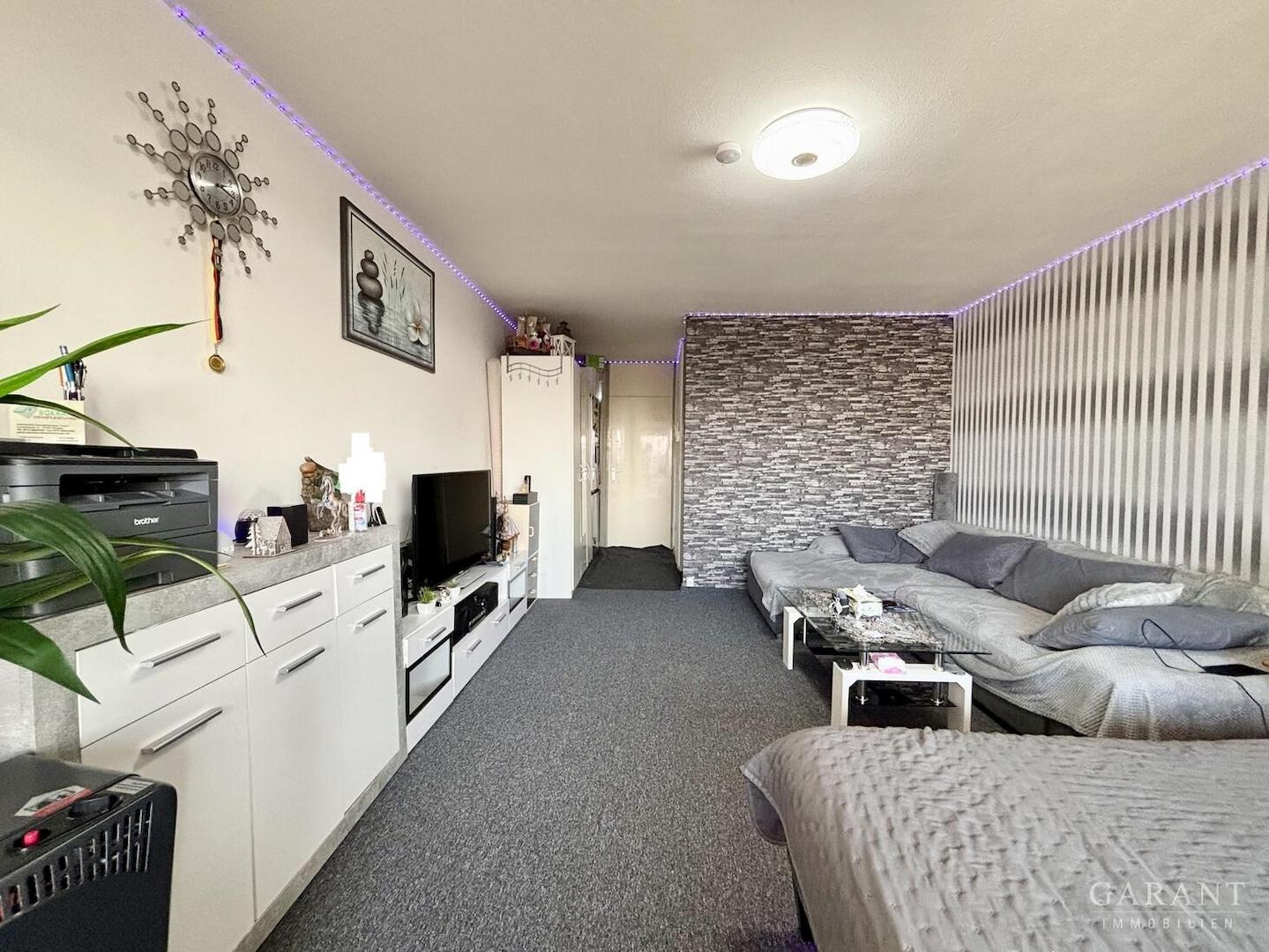 70565 Stuttgart - Photo 3