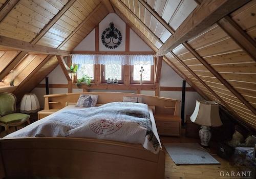 Zimmer im ausgebauten DG