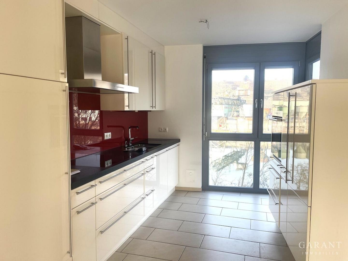 Küche mit Neckarblick