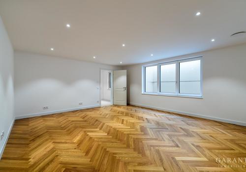 Hobbyraum mit Fensterfront