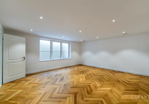 Hobbyraum mit Fensterfront