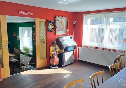 der Partyraum wartet auf Ihre neuen Ideen