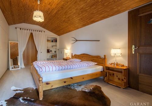 Lena  Interior - Masterbedroom 1