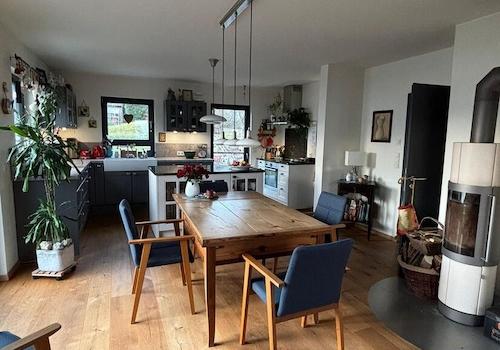 Küche u. Esszimmer EG mit Kaminofen