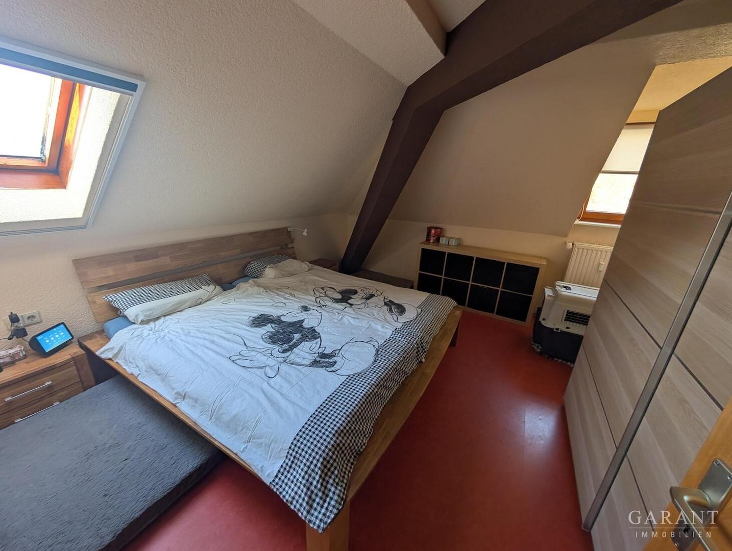 Schlafzimmer B1
