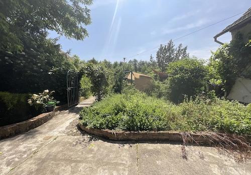 Weg zum Gartenbereich