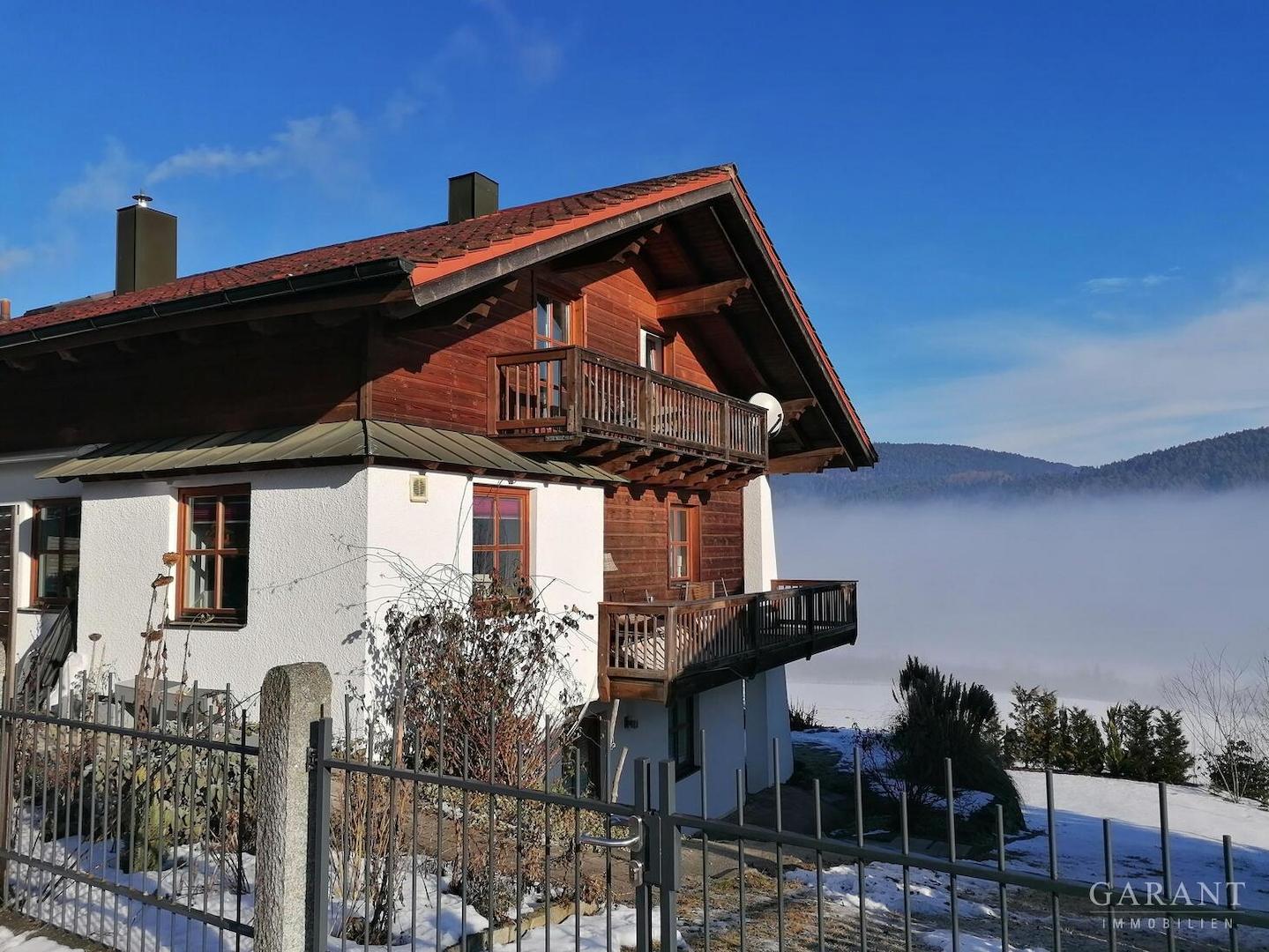 Außenansicht von Straßenseite