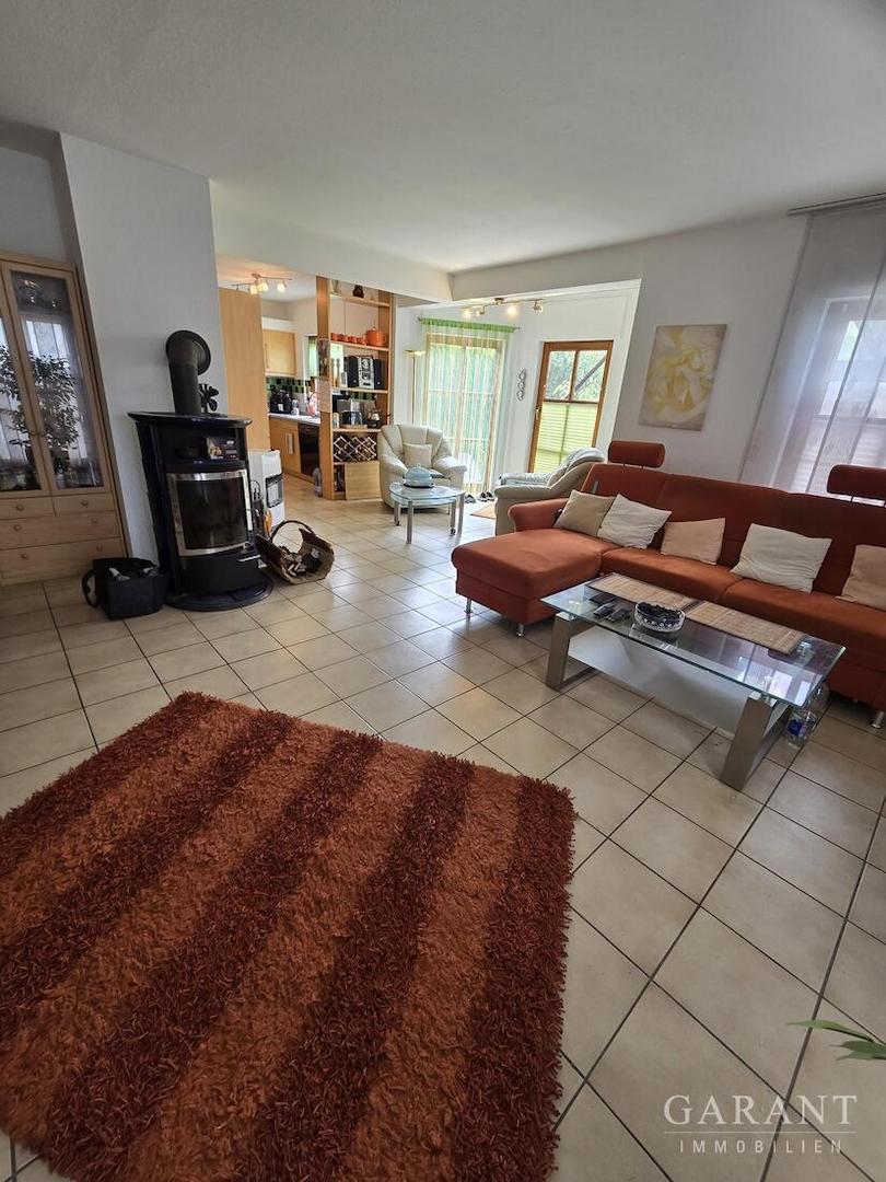 Wohn,-Ess,-Küchenbereich