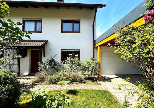 Eingangbereich mit Garten (Seite 1)