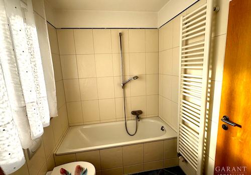 Badezimmer . (Seite 1)