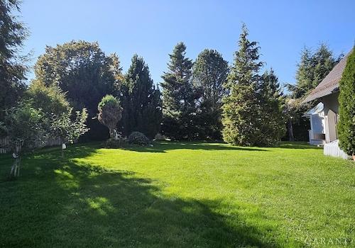 Grundstück Rückseite