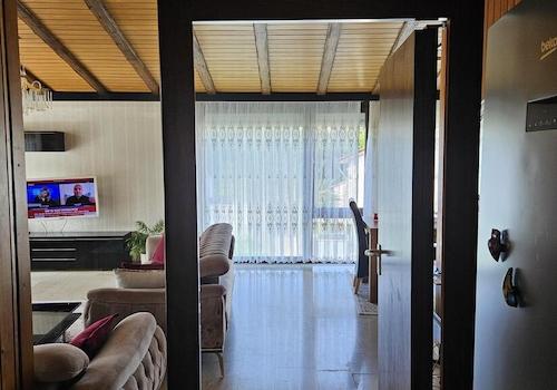 Durchgang Hauptwohnung