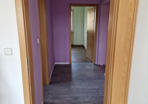 Flur (Blickrichtung vom Balkon)