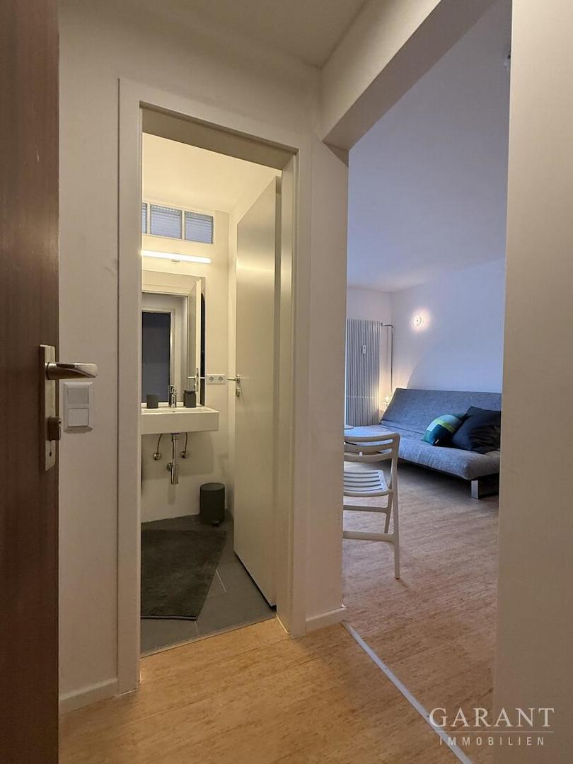 Flur, Bad, Wohnz.