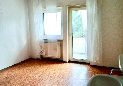 Eines der Zimmer m. Balkon