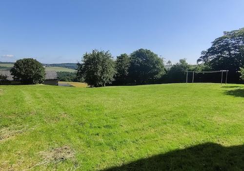 Wiese mit Aussicht B1